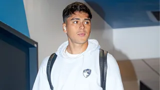 Con patadón incluido: El rudo debut que vivió Damián Pizarro con Le Havre en Francia