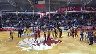 U. de Concepción superó a Los Leones y redujo distancias en la cima de la Conferencia Centro