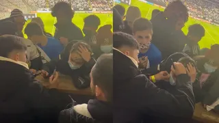 Pablo Solari firmó autógrafo en la frente de pequeño hincha de Colo Colo