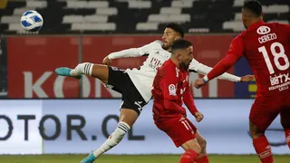 Repasa el discreto empate entre Colo Colo y Ñublense en duelo de líderes del torneo