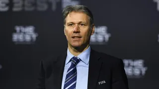 Marco Van Basten dejará de ser director de desarrollo técnico de la FIFA