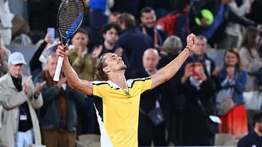 Zverev tuvo que batallar para seguir vivo en Roland Garros