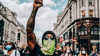 Lewis Hamilton participó en protesta antirracista en Londres