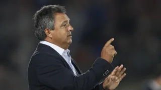 Víctor Hugo Castañeda: Me gustaría que la U le diera más opciones a Esteban Valencia