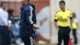 Frank Kudelka recibió una fecha de castigo por su expulsión en el clásico universitario