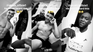 Lukaku grabó a Alexis bailando tras victoria de Manchester United