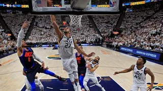 Houston y Utah quedaron a un paso de las semifinales de Conferencia