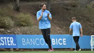 ¡Visitó su casa!: Francisco Sierralta entrenó con los juveniles de Universidad Católica