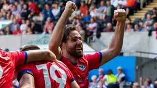 Jon Dahl Tomasson: Llevo pocas semanas en Blackburn Rovers y siempre se habla sobre Ben