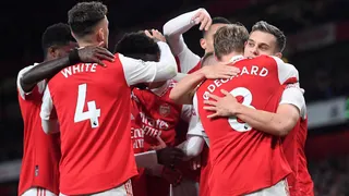 Arsenal se impuso con goleada a Everton y sigue aferrado al liderato de la Premier League