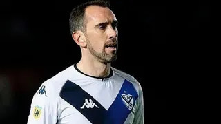 Diego Godín salvó el empate para Vélez Sarsfield en dura visita a Godoy Cruz