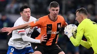 Barcelona tropezó con Shakhtar y aplazó su avance a octavos de Champions