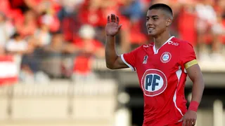 U. de Chile y denuncia contra Esteban Valencia: Esperaremos a la justicia para adoptar una decisión