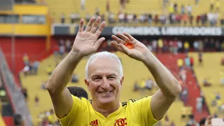 Dorival Júnior elogió a Vidal tras ganar la Libertadores: Pocos juegan con esa lesión