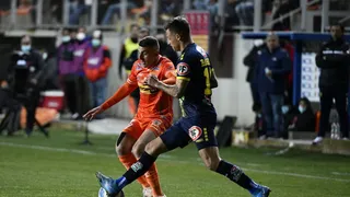 Nicolás Maturana celebró con el casco minero tras ser héroe de Cobreloa ante U. de Concepción