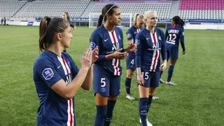 PSG de Christiane Endler se mantuvo en la cima de la liga francesa pese a empatar