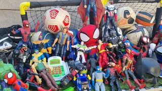 Hijo de Gabriel Costa donó sus juguetes a noble iniciativa para niños de campamentos