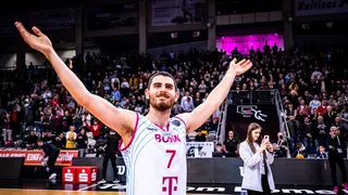 Chileno Sebastián Herrera se coronó en la Champions League de baloncesto