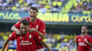 Ben Brereton Díaz fue titular en dura derrota de Villarreal en La Liga