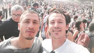 En terreno: El apoyo de Carlos Carmona y Alí Manouchehri a las manifestaciones en el país