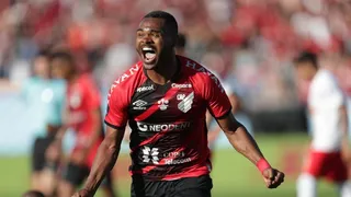 Atlético Paranaense festejó ante RB Bragantino y logró su segundo título de Copa Sudamericana