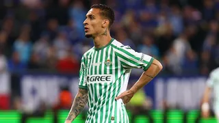 Dejó escapar la gloria: Betis de Manuel Pellegrini fue goleado en la final de la Conference League