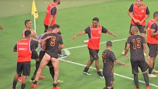 Jugador mostró de más en alocada celebración por una victoria