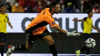 Bravo y Medel arribaron a Chile para sumarse a la preparación de la Roja
