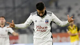 ¡De taco! Juan Martín Lucero repitió con clase para el 3-0 de Colo Colo ante Coquimbo