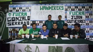 Hinchas de Santiago Wanderers depusieron toma de la sede del club en Valparaíso