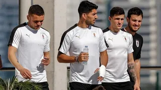 Luis Suárez entrenó vendado en la antesala del duelo entre Uruguay y Chile por Copa América