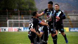 Puerto Montt superó a San Felipe y se instaló en semifinales de la liguilla de la Primera B