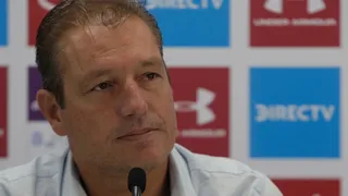 José María Buljubasich: Hoy nuestra prioridad es traer a un delantero centro