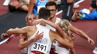 Polonia hizo historia en el atletismo y ganó el primer oro olímpico en el 4×400 mixto
