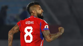 Vidal anotó ante Uruguay el primer gol de Chile en las Clasificatorias