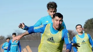 Gary Medel alista el debut con Boca Juniors ¿Y en qué posición?