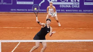 Alexa Guarachi avanzó a cuartos de final en el dobles del WTA 125 de Colina