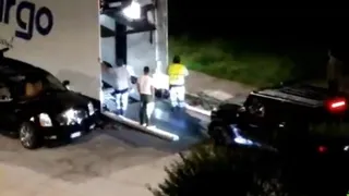 ¿Se va de Italia? Registro viral muestra a empresa de mudanza cargando autos de Cristiano