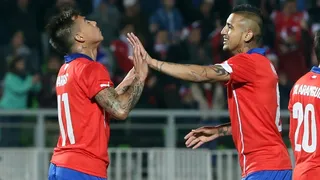 “No se mojan el potito”: El cuestionamiento de Arturo Vidal a la U por no fichar a Eduardo Vargas