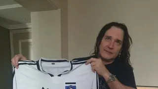 Marcelo Barticciotto le regaló camiseta del Colo Colo ’91 al baterista de Kiss Eric Singer