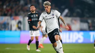 Histórico de Colo Colo aseguró que ve “incómodo” a Carlos Palacios y apuntó a Jorge Almirón