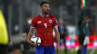 Mauricio Isla mostró examen PCR en sus redes: “Negativo y sin poder jugar”