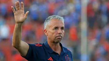 La dupla sorpresa que seduce a la U de Chile para reemplazar a Álvarez