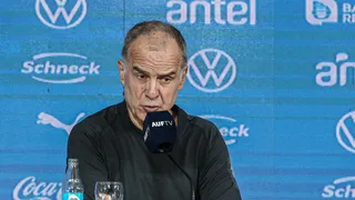 Bielsa: Hay 20 grandes equipos y ninguno dirigí, entonces no soy uno de los mejores DT del mundo