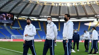 Lazio se presentó a jugar en la Serie A pese a que Torino no pudo viajar por culpa del Covid-19