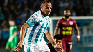 Pizzi: A Marcelo Díaz lo considero uno de los mejores volantes centrales del fútbol sudamericano