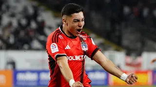 ¿Vuelve? Jordhy Thompson fue ofrecido a Colo Colo