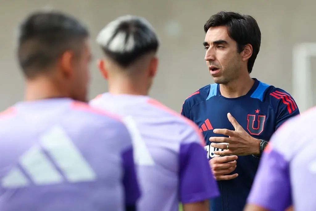 Francisco Meneghini empieza a conformar su plantel para este 2026/ © U. de Chile
