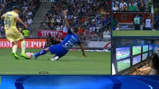 El VAR salvó a Sebastián Vegas de un penal en los descuentos y Monterrey le ganó a América