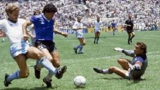 Diego Maradona: Algunos quieran borrarme de la historia del fútbol, pero aquí estoy
